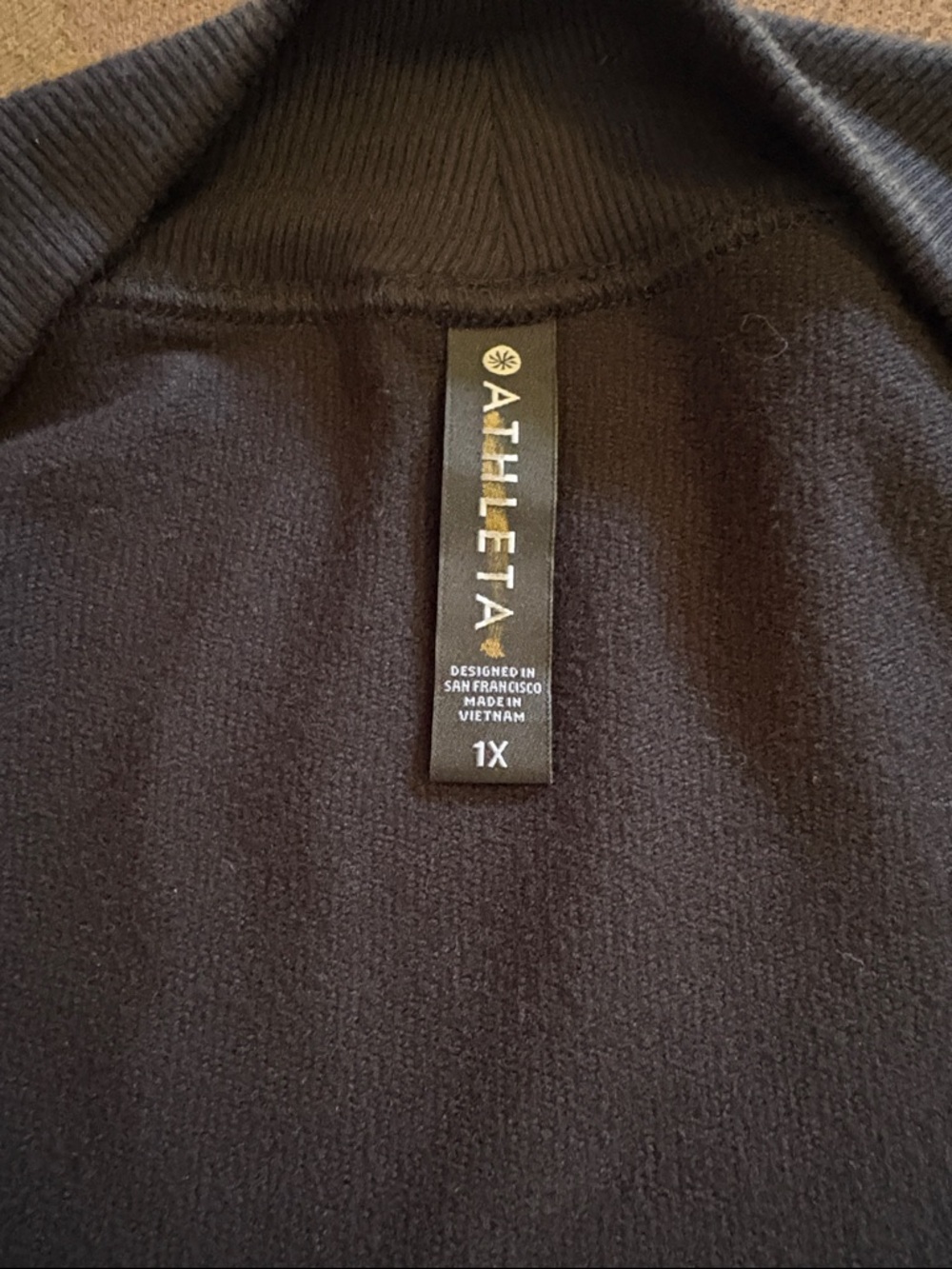 Athleta Black Poise Wrap Sweatshirt SZ 1X - Picture 6 of 6
